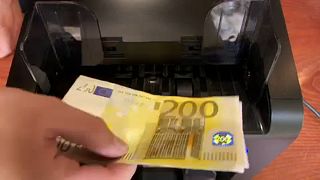 330-340 forintos eurót jósolnak