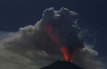 Συναγερμός για την ηφαιστειακή έκρηξη στο Μπαλί της Ινδονησίας