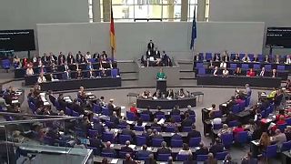 Bundestag: újabb támogatás Athénnak