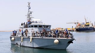 345 migrants rescued near Tripoli, over 100 missing