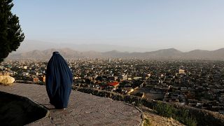 افغانستان؛ سر سه مرد بریده شد و یک مدرسه به آتش کشیده شد