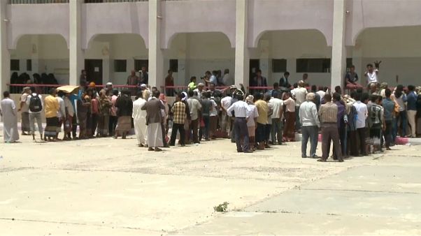 La coalición árabe interrumpe su mayor ofensiva sobre el Yemen La coalición árabe interrumpe su mayor ofensiva sobre el Yemen