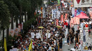 Les uns célèbrent le succès de la rétrocession de Hong-Kong, 21 ans après, d'autres dénoncent la mainmise de Pékin