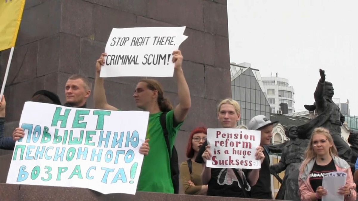Zu kurze Lebenserwartung: Russen demonstrieren gegen Rentenreform