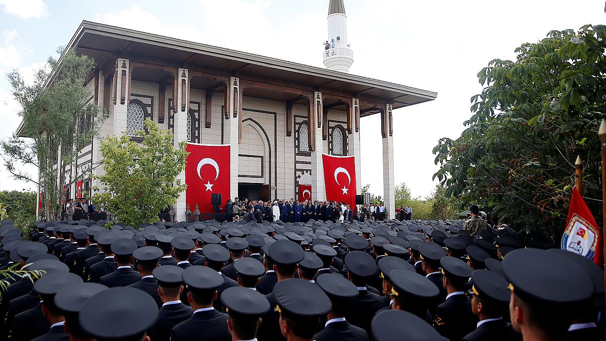 Τουρκία: Νέες διώξεις εις βάρος στρατιωτικών