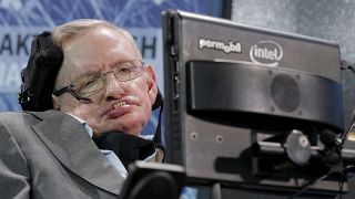 How to score the perfect penalty — according to Stephen Hawking