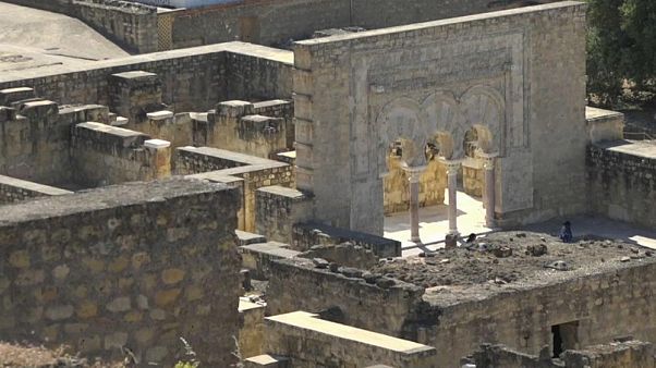 Endülüs Emevileri'nden kalma Medinetüz Zehra Sarayı Dünya Mirası listesinde Endülüs Emevileri'nden kalma Medinetüz Zehra Sarayı Dünya Mirası listesinde