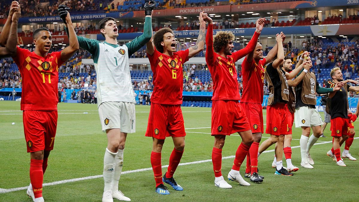 بازیکنان بلژیک بعد از پیروزی برابر ژاپن در جام جهانی