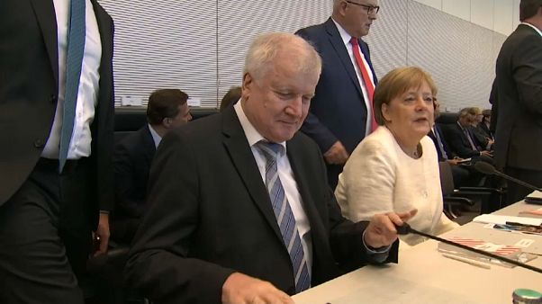 Alemanha: Chuva de críticas ao acordo sobre a migração Alemanha: Chuva de críticas ao acordo sobre a migração