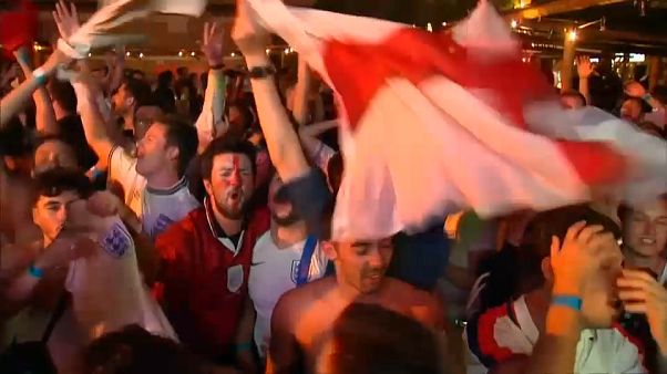 Ξέφρενοι πανηγυρισμοί για Αγγλία και Σουηδία Ξέφρενοι πανηγυρισμοί για Αγγλία και Σουηδία