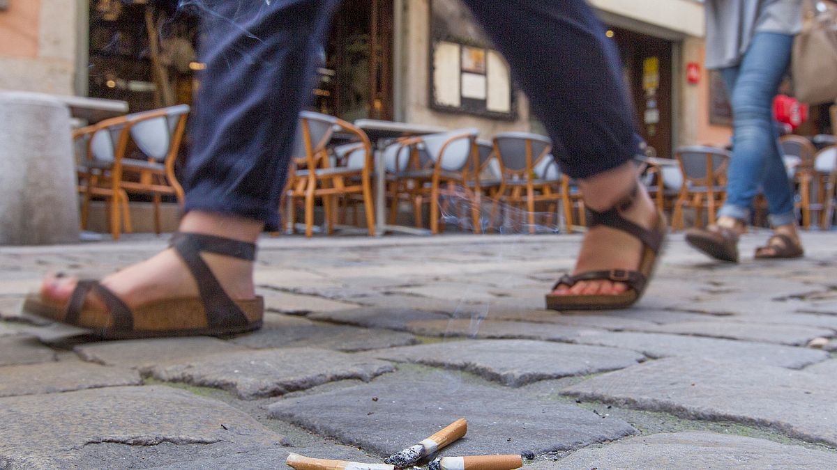 Το Παρίσι απαγορεύει το κάπνισμα στα πάρκα