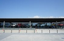 Κύπρος: Πήδηξε την περίφραξη του αεροδρομίου για να προλάβει το... αεροπλάνο!