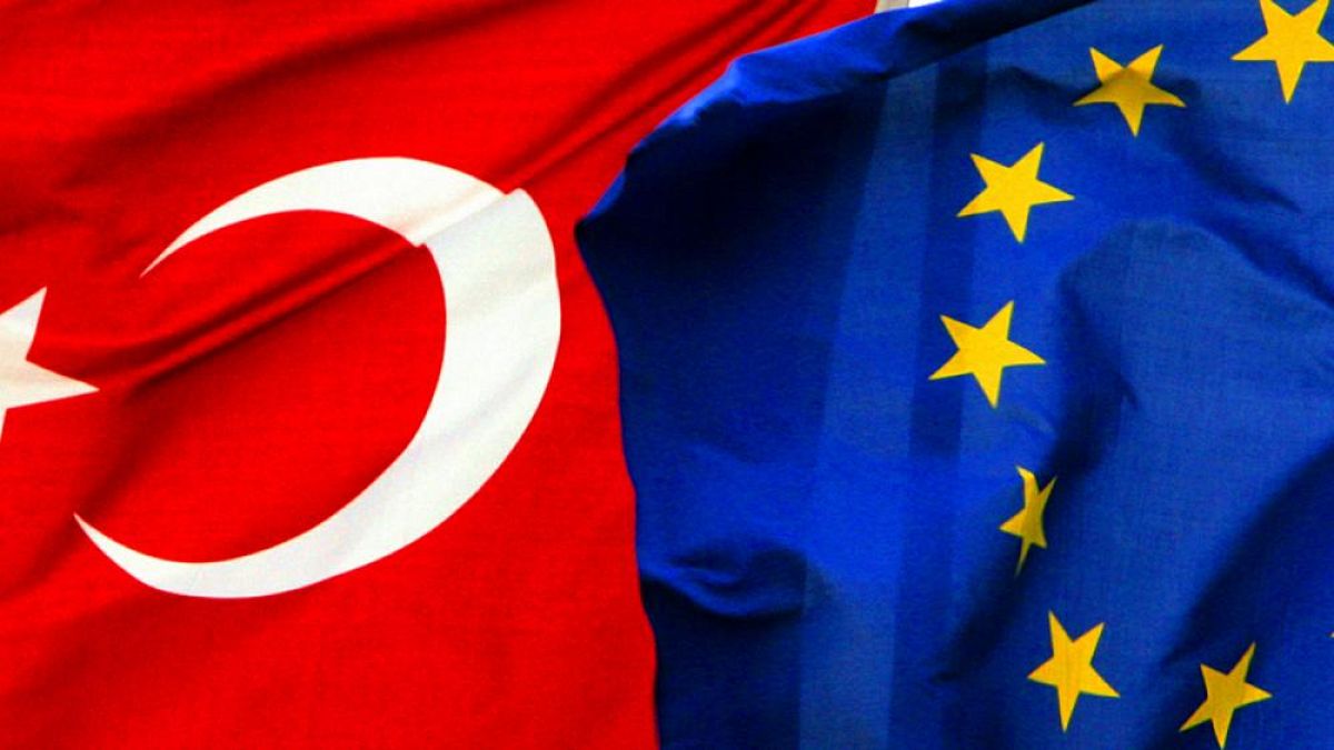 Türklere vizesiz Avrupa için Kıbrıs'ı tanıma şartı 