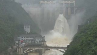 Σαρωτικές πλημμύρες πλήττουν την Κίνα