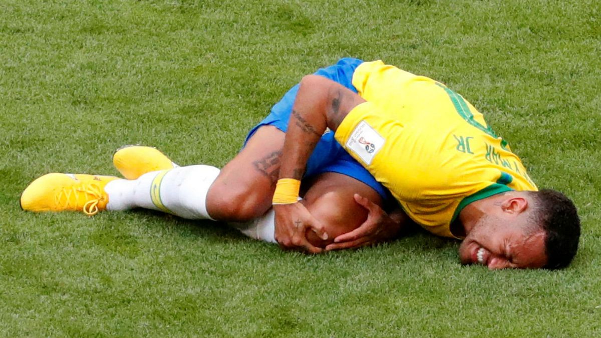Mondial : Neymar, déjà 14 minutes le nez dans le gazon
