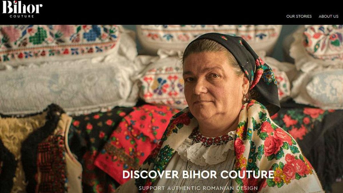 مصممو أزياء رومانيون يتهمون علامة "ديور" بانتحال صدريات تقليدية 