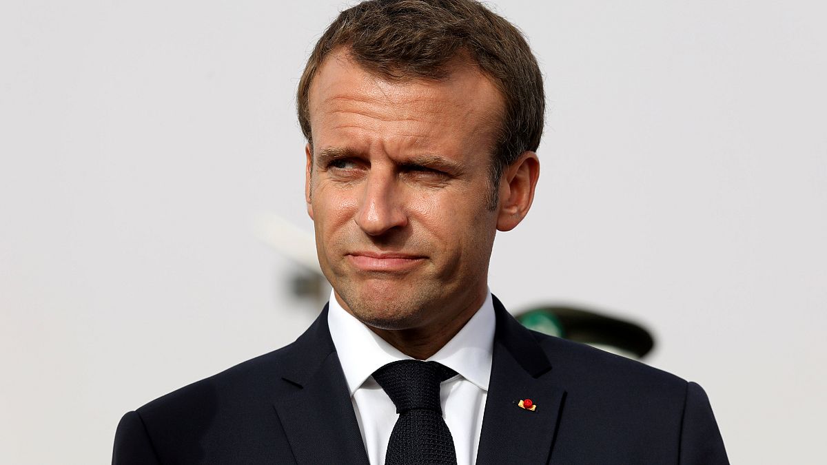 Macron wollte seinen Plan zur Bekämpfung der Armut am Montag vorstellen
