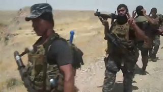 القوات العراقية تهاجم عناصر داعش قرب كركوك