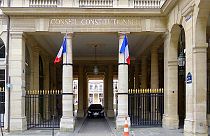 المحكمة الدستورية الفرنسية تصدر قرارا جديدا في حق "صديق اللاجئين"