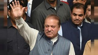 Condannato l'ex premier pakistano Sharif