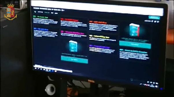 Firenze: arresti e denunce per pedopornografia Firenze: arresti e denunce per pedopornografia