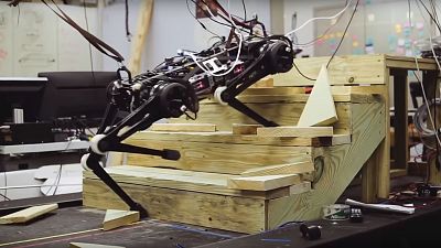 Robot Cheetah can mount ledges and climb stairs without looking