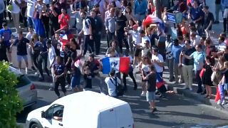 فرحة تعم شوارع باريس بترشح فرنسا إلى نصف نهائي كأس العالم