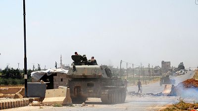 شاهد: الجيش السوري يسيطر على معبر نصيب الحدودي مع الأردن
