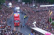 Gay Pride: migliaia di persone a Madrid nel 40esimo anniversario della manifestazione