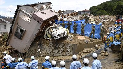 Ιαπωνία: Εικόνες καταστροφής μετά τις φονικές πλημμύρες και κατολισθήσεις