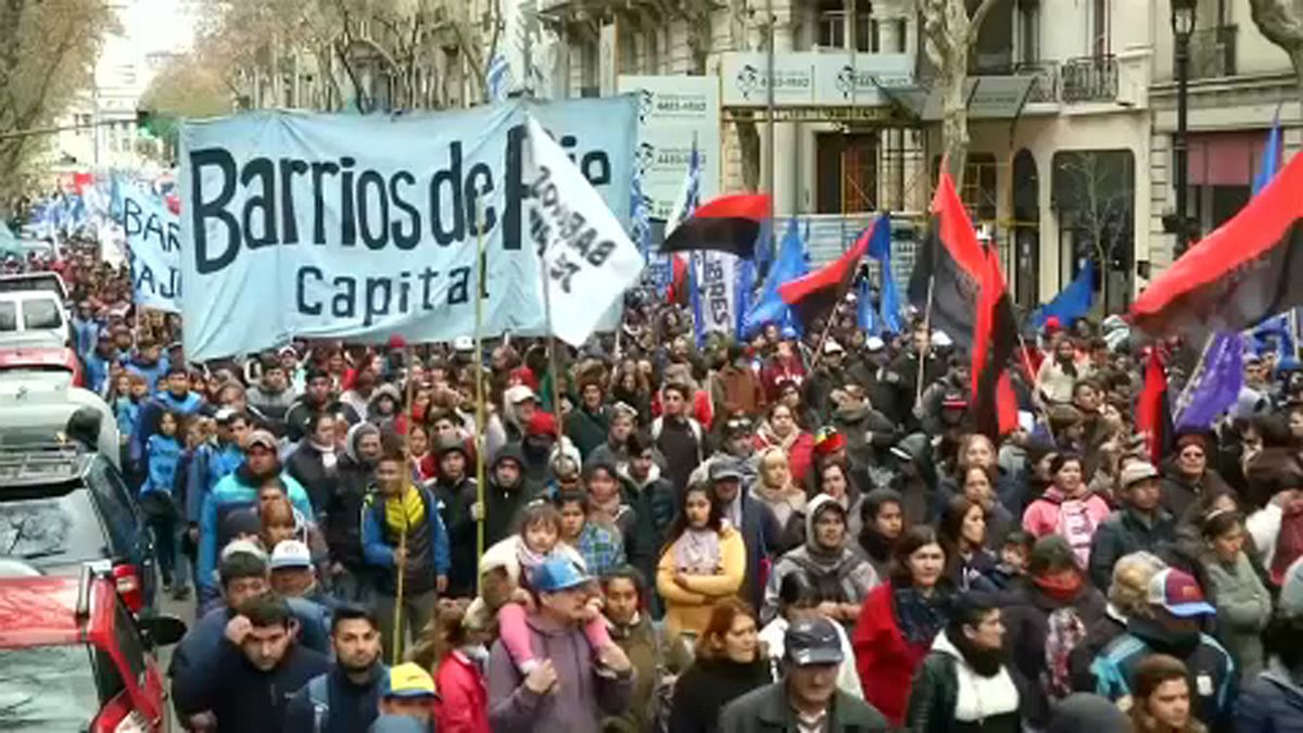 IMF-ellenes tüntetés Argentínában
