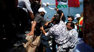 إسرائيل تعترض سفينة الحرية 2 وتعتقل جميع ركابها