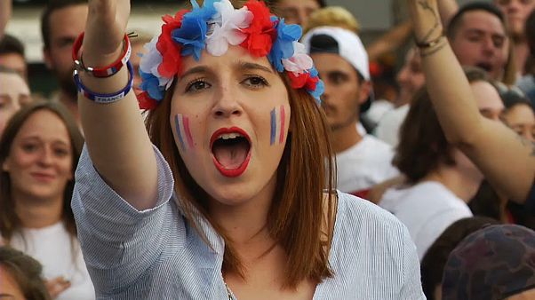 "Danke, les Bleus": Frankreich feiert den Final-Einzug bei der WM "Danke, les Bleus": Frankreich feiert den Final-Einzug bei der WM