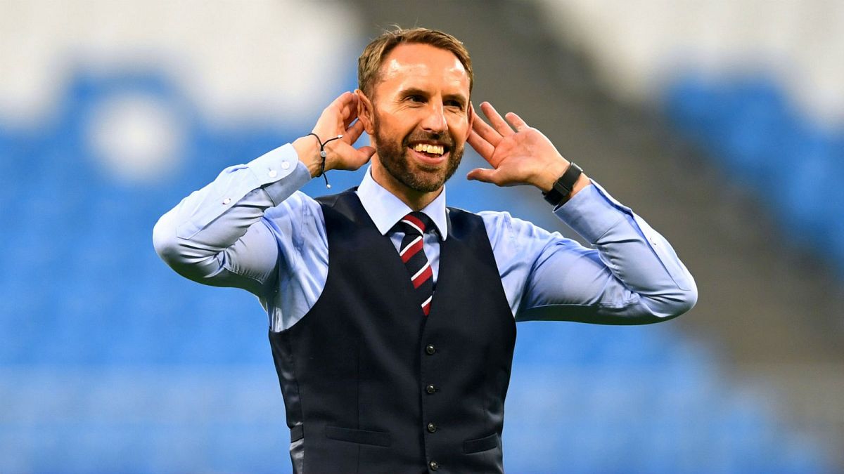 Fans follow suit to salute Southgate ahead of England’s World Cup semi-final