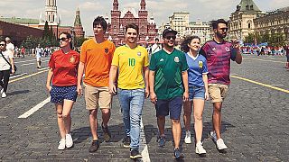 Versteckte Regenbogenflagge: So umgehen Aktivisten das Verbot in Russland