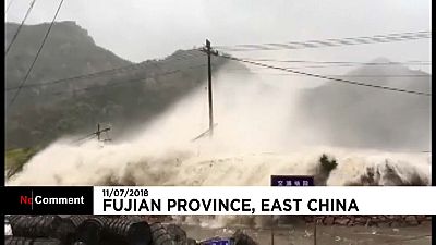 El tifón María arrasa a su paso por China