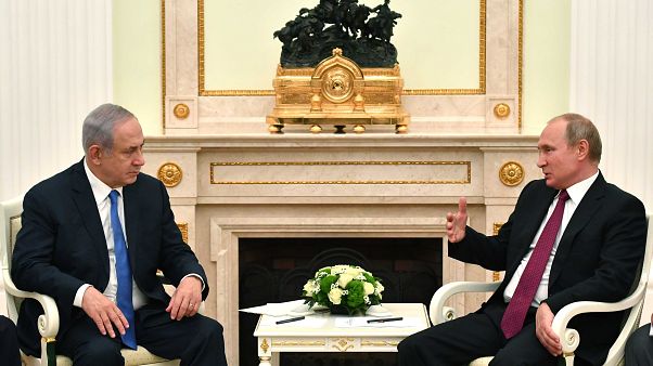 Θέσεις του συριακού στρατού έπληξε το Ισραήλ Θέσεις του συριακού στρατού έπληξε το Ισραήλ