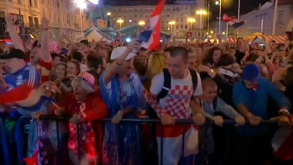 NO COMMENT: Zagreb ao rubro com os croatas na final NO COMMENT: Zagreb ao rubro com os croatas na final