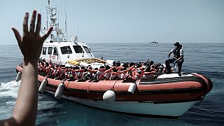 Avrupalı ülkeler, Akdeniz'deki mültecileri ölüme mi terkediyor?