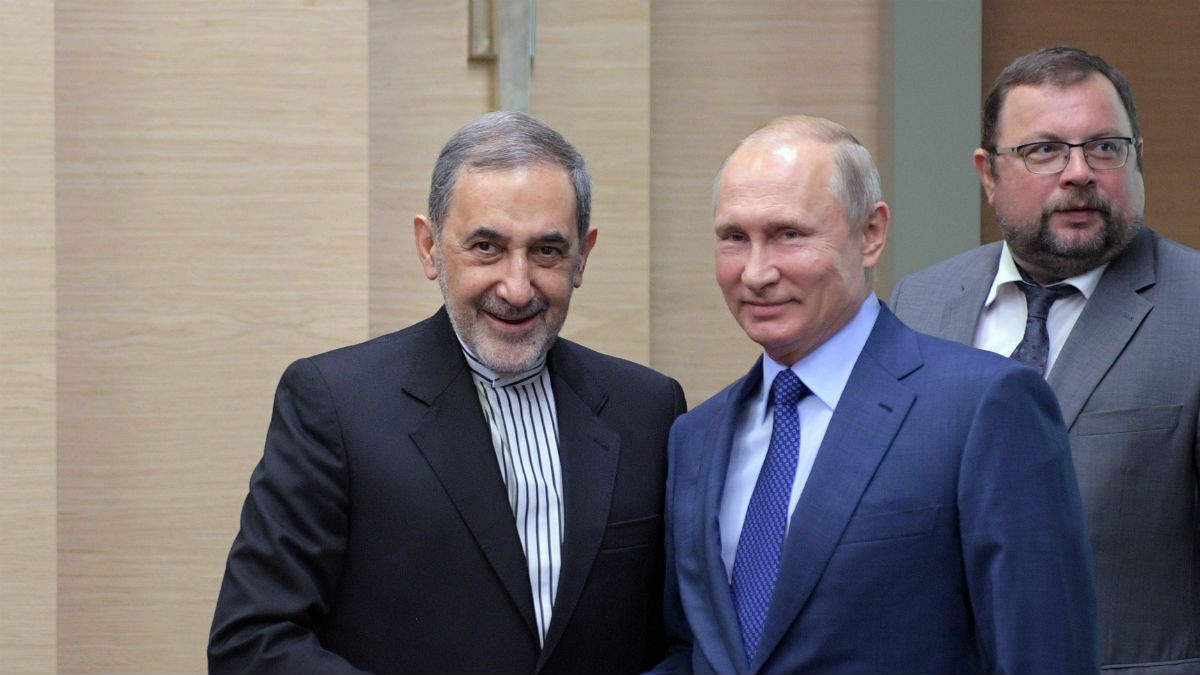 علی اکبرولایتی، مشاور رهبر ایران و ولادیمیر پوتین، رئیس جمهوری روسیه