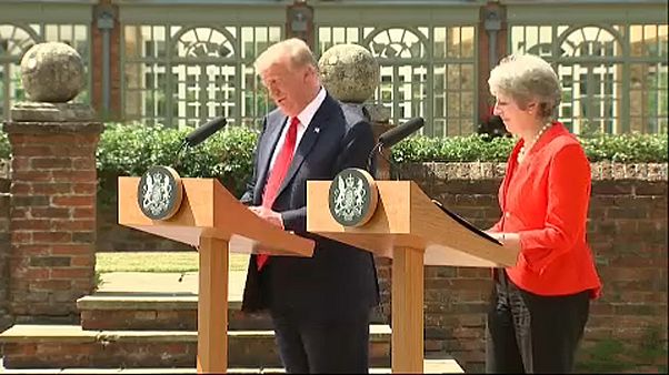 Trump, da ofensiva aos elogios a May Trump, da ofensiva aos elogios a May