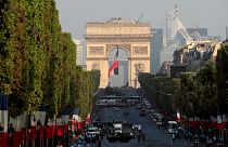 Dia da Bastilha: mais de 100 mil polícias franceses em mega-operação de segurança
