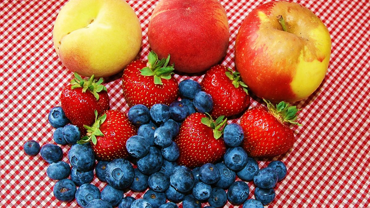 Yaz mevsiminde tüketilmesi tavsiye edilen 8 sporcu meyvesi