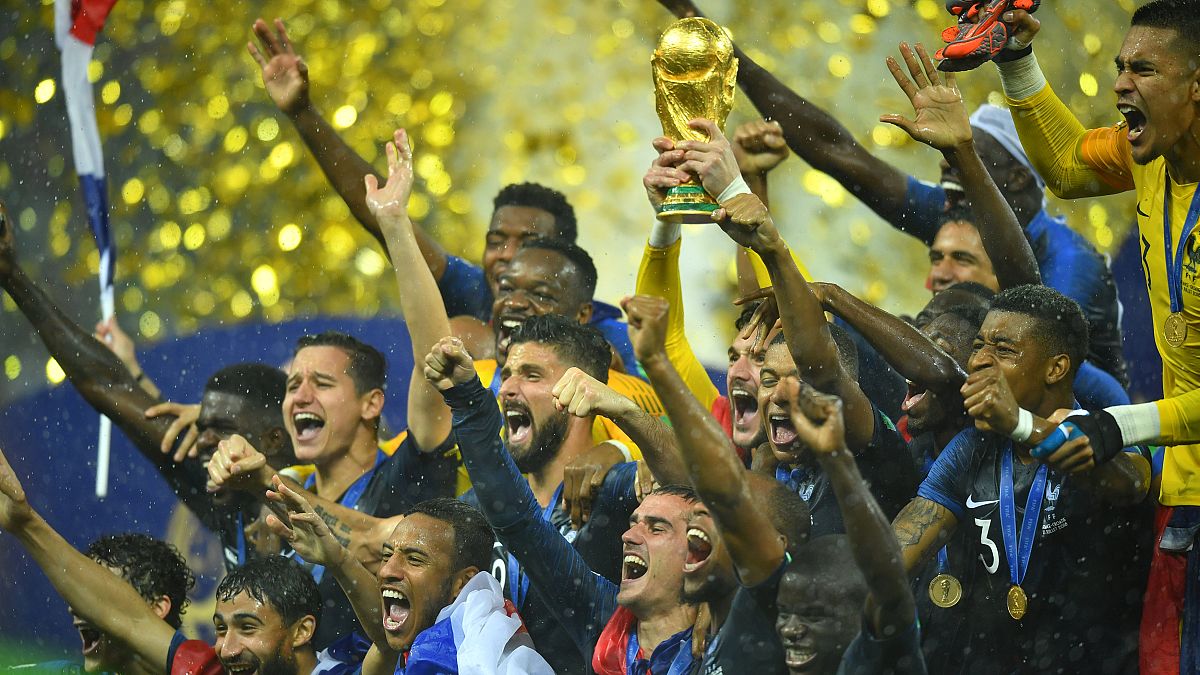 Delirio colectivo en Francia tras su triunfo en el Mundial 