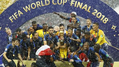 Παγκόσμια πρωταθλήτρια η Γαλλία (4-2 την Κροατία)