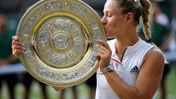 Η Αντζελίκ Κέρμπερ «βασίλισσα» του Wimbledon Η Αντζελίκ Κέρμπερ «βασίλισσα» του Wimbledon