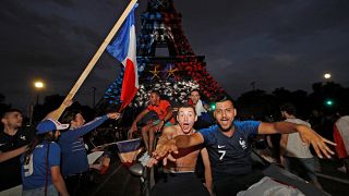 Ganz Frankreich feiert "Les Bleus": "Wir haben 20 Jahre darauf gewartet"