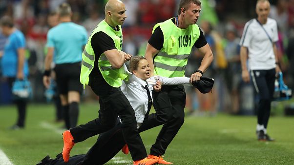 Mundial 2018: ¿Quiénes son los espontáneos que ingresaron al terreno de juego en la final? Mundial 2018: ¿Quiénes son los espontáneos que ingresaron al terreno de juego en la final?