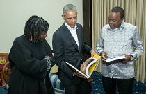 الرئيس الكيني أوهورو كينياتا يستقبل الرئيس الأمريكي السابق باراك أوباما