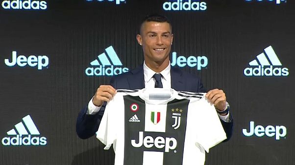 Perché la Juventus: 10 risposte di Cristiano Ronaldo in conferenza stampa Perché la Juventus: 10 risposte di Cristiano Ronaldo in conferenza stampa